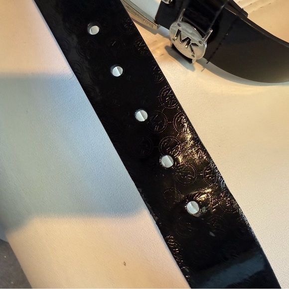 Michael Kors Logo Synthetic Leather Black Belt Size Large GUC - Picture 4 of 6